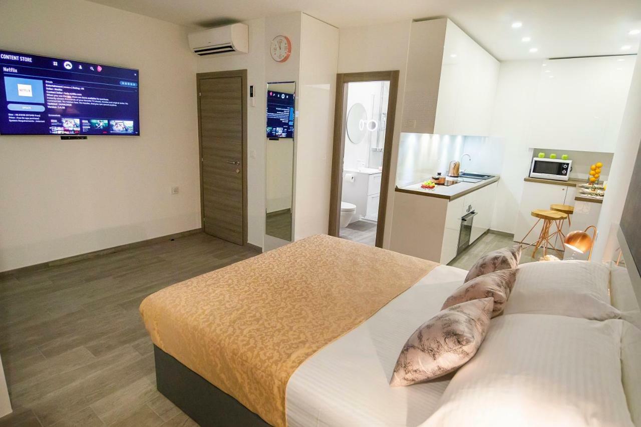 Rose Gold Rooms & Studio With Balcony Split Extérieur photo