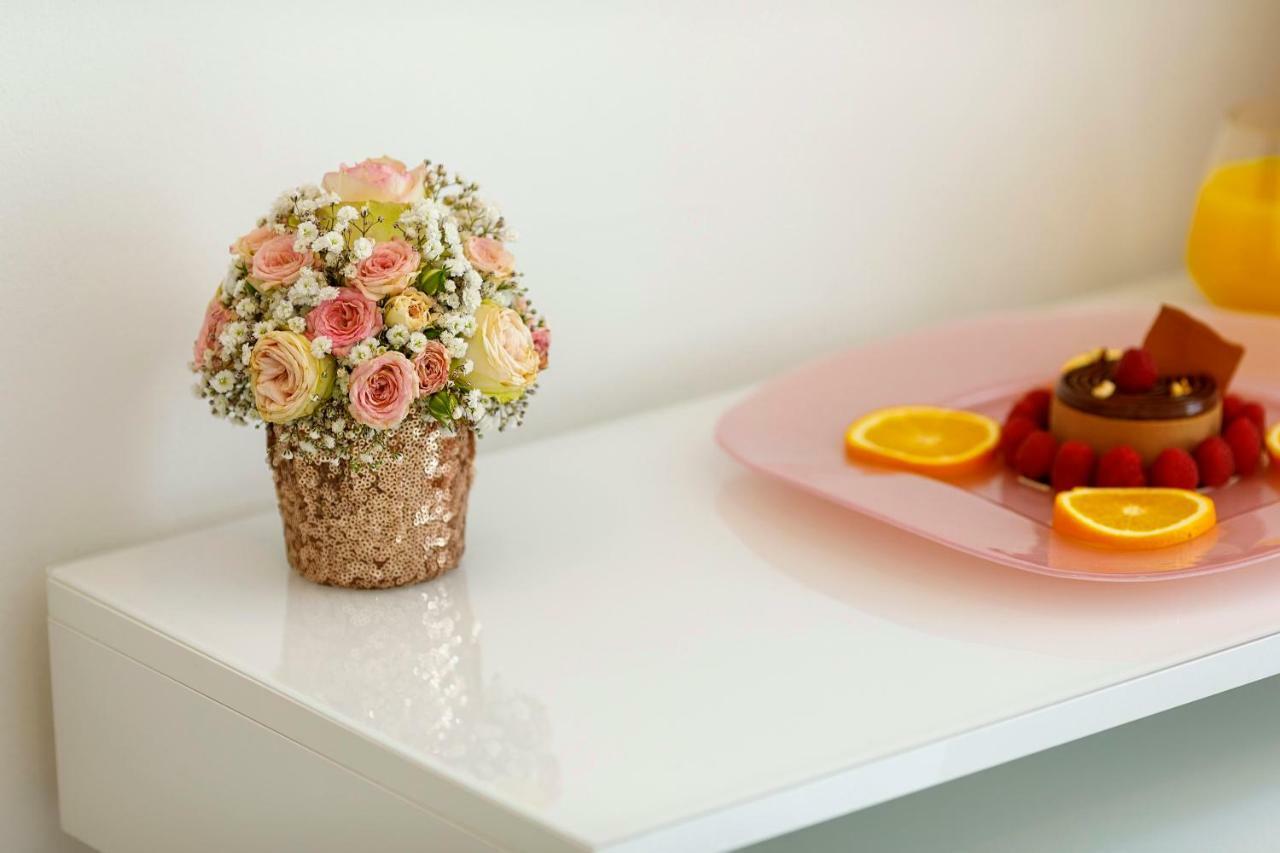 Rose Gold Rooms & Studio With Balcony Split Extérieur photo