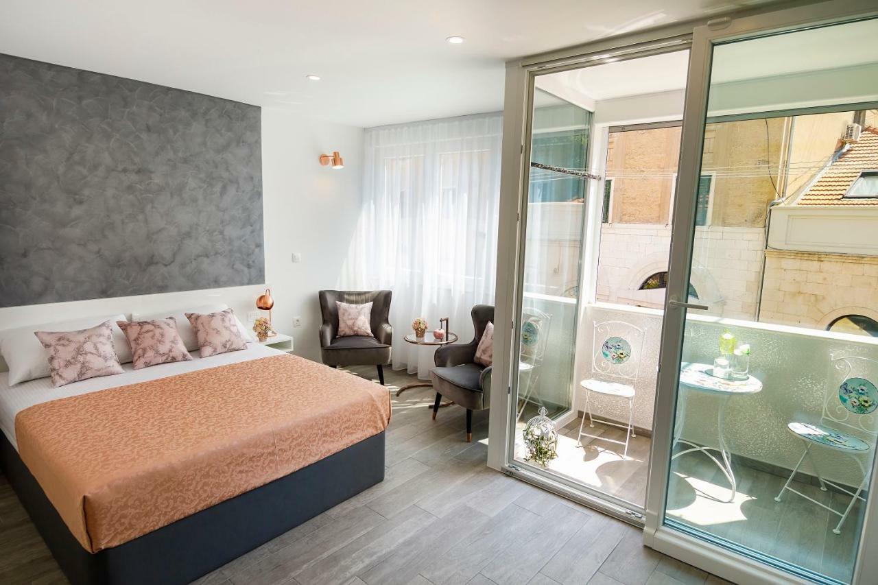 Rose Gold Rooms & Studio With Balcony Split Extérieur photo